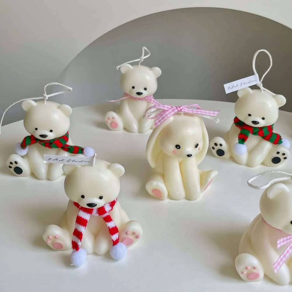 Hand-painted Bear Christmas Ins Photo Prop Party Favor Cross-border Artisan Soy Wax Candle Cozy Holiday Table Decor S260204