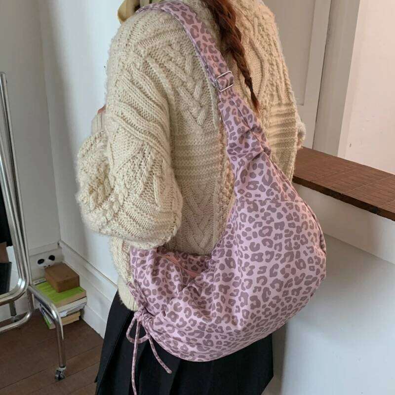 Korean Niche Design Leopard Print Commuter 2025 New Trendy Fashion Shoulder Large Capacity Casual Crossbody Bag 2575TDD C260204