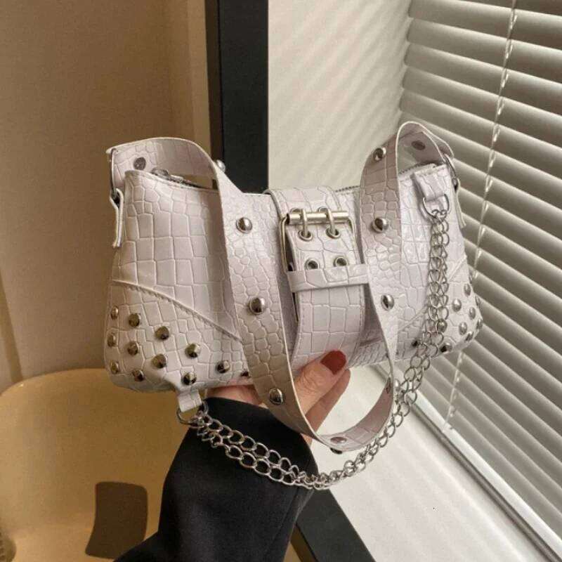 Women Fashion Shoulder Gothic Ladies Bag Cool Style Trendy Rock Girls Handbag Y2K Rivet Chain for Travel Vacation Daily C260204