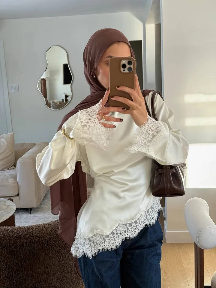 Elegant Satin Lace Patchwork Top Women Oneck Loose Long Sleeves Strappy Female shirt 2026 Spring Autumn Chic Lady Tshirt 250203