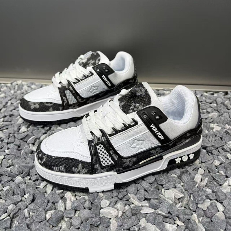 LUYIWEINASI designer running shoes for mens womens casual shoes black brown blue New versatile casual height thick soled outdoor