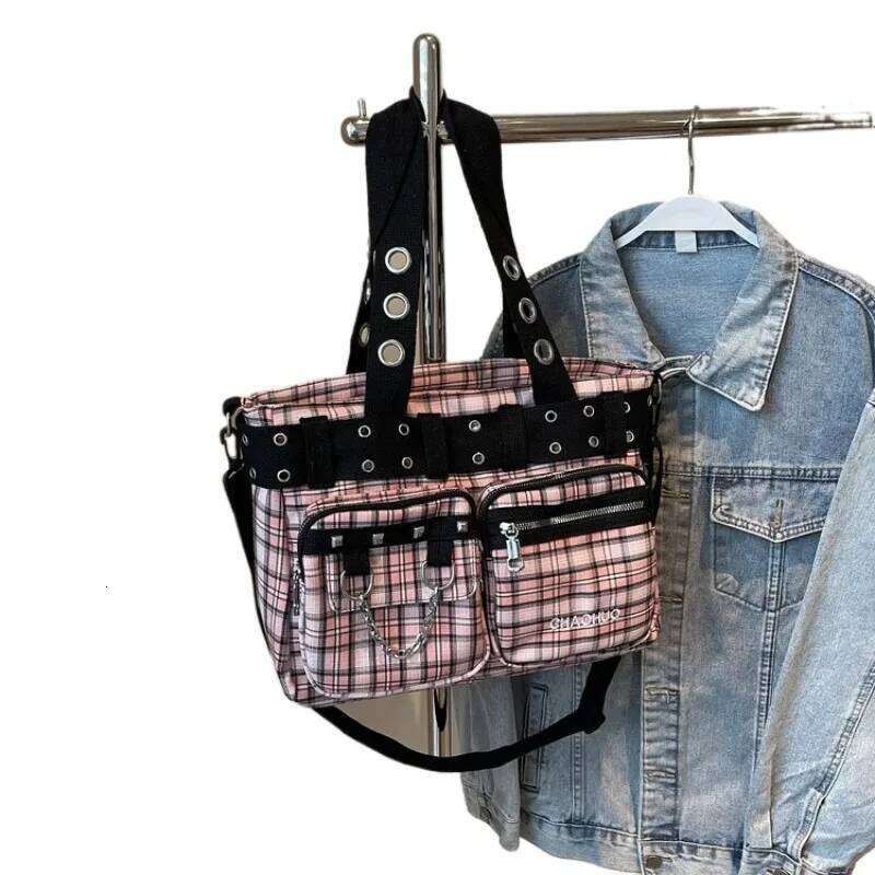 PU CHAINS Zipper Shoulder Bag Decorative Casual Bags on Sale 2025 New Plaid Locomotive Style Women's Handbags C260204