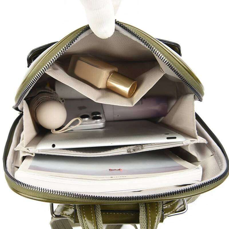 Women Travel Large Capacity Classic Backpack Oil Wax Leather PU Shoulder Bag Mochilas De Gran Capacidad Z260204