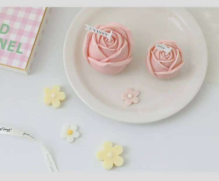 Large Aromatherapy Candle Rose Scented with Essential Oils Helps Relax And Create a Romantic Ambiance S260204