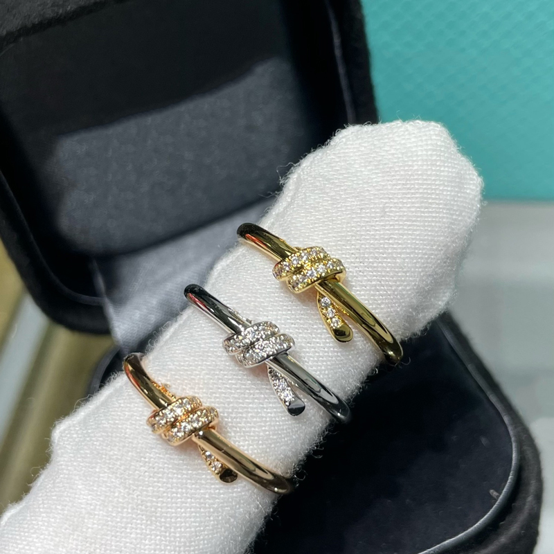 Luxury designer ring women knotted diamond ring classic simple ring birthday gift Simple and unique style for couples Style Romantic Jewelry Holiday Gifts