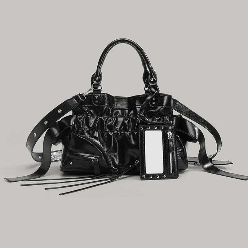 New Fashion Rivet Motorcycle Casual Ladies Texture Handbag Fashionable Commuting Versatile Shoulder Messenger Bag C260204