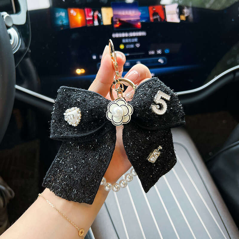 New Pearl Chain Camellia Bow Internet Celebrity Style Exquisite Car Keychain Bag Pendant