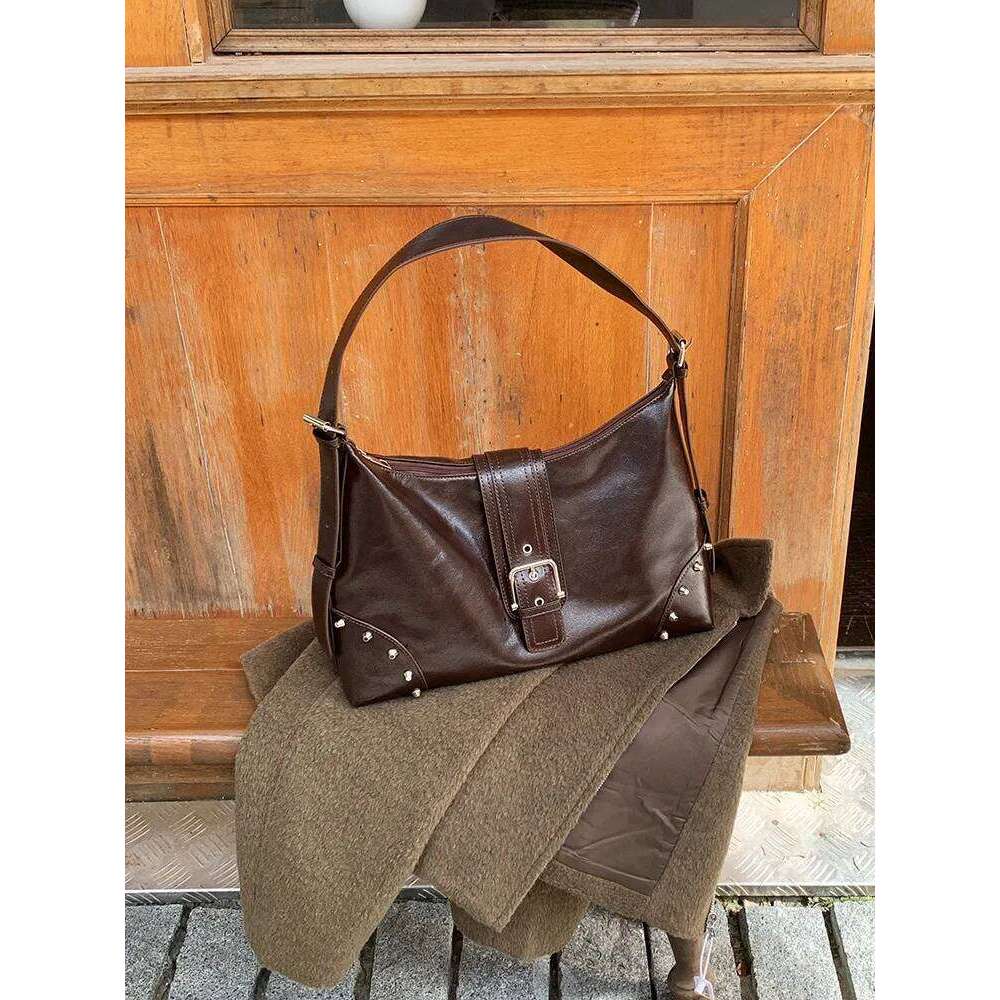 2025 New Black Riveted Underarm Retro PU Texture Commuter Tote Women's Lazy Style Large Capacity Shoulder Cross-Body Bag C260204