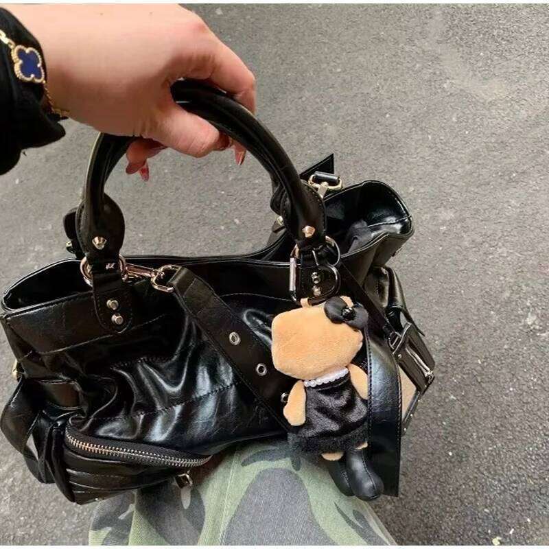 New Fashion Rivet Motorcycle Casual Ladies Texture Handbag Fashionable Commuting Versatile Shoulder Messenger Bag C260204