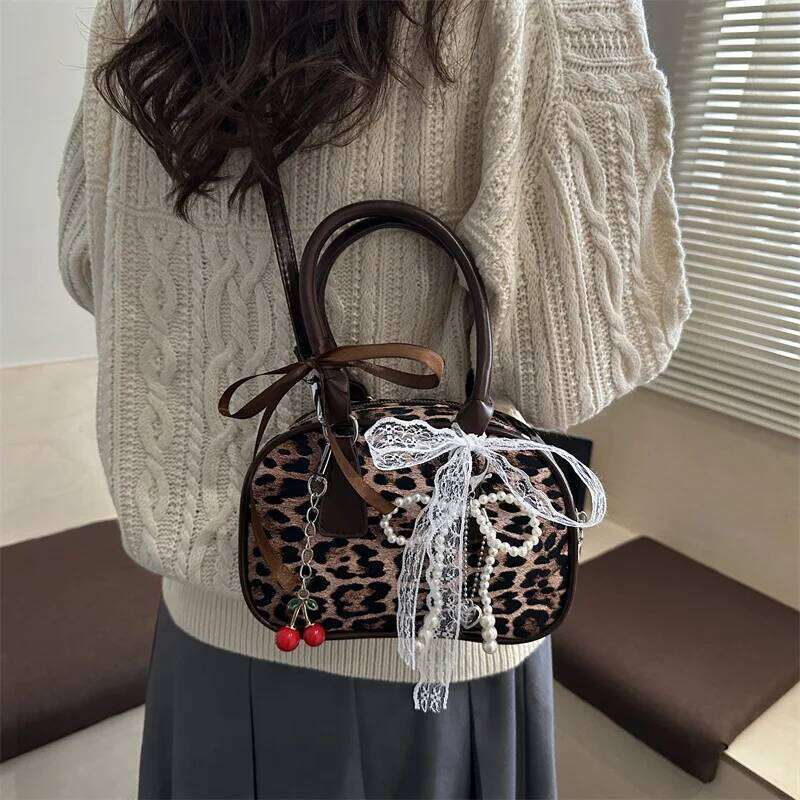 Vintage Leopard Pu Shoulder Bags for Women Portable Trendy Ladies Crossbody Bag Lace Pearl Pendant Female Bowling Handbags C260204