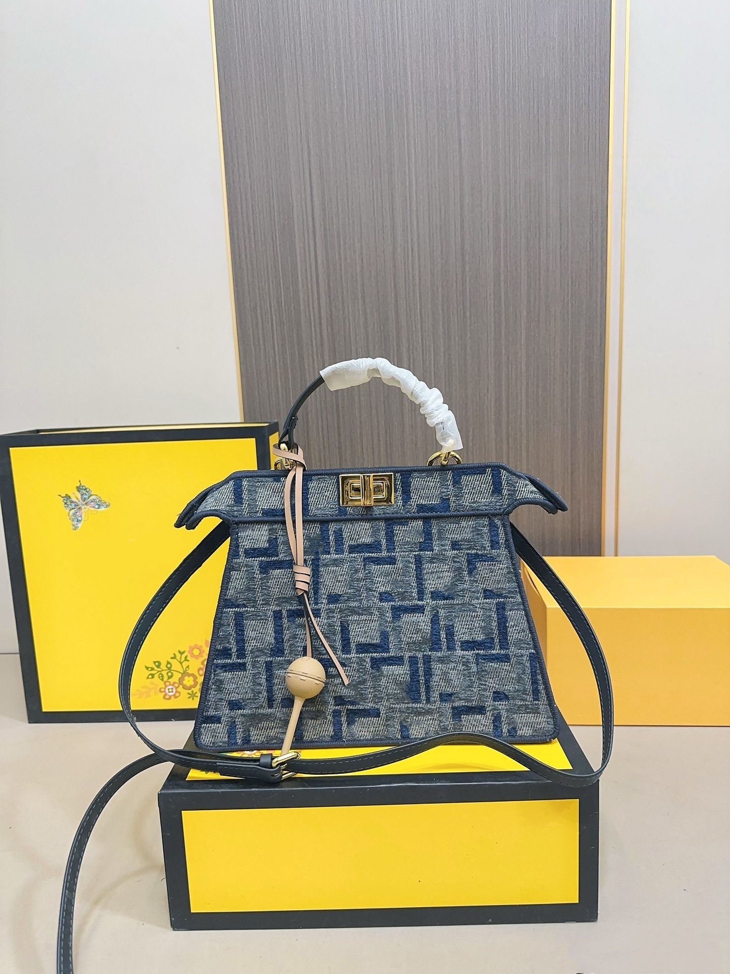 baguette bag Shoulder Bags Designer Luxury Brand Flip Over Crossbody Handbag Letter Relief ff Bag FF High Quality Old Flower Single Fashionable Womens Bucket Bag 430