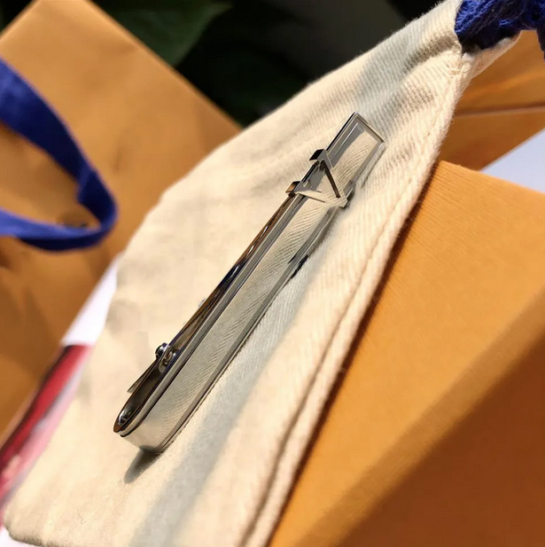 Best Men's Gift Charm Man shirt Tie Accessories Tie Clasps Tacks set Montblancs Brand elegant Gentleman cufflink MB Designer Tie Clips