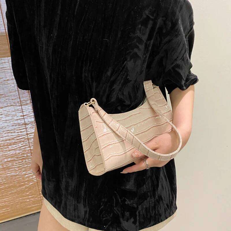 Fashion PU Leather Bags for Women Alligator Pattern Armpit Handbag Female Small Underarm Messenger Bag Purse C260204