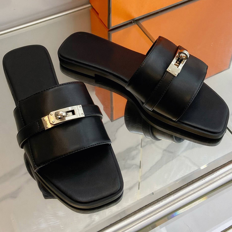 designer sandals women sandals Made of leather and non-slip, it's the perfect choice for going out in summer. luxury slides