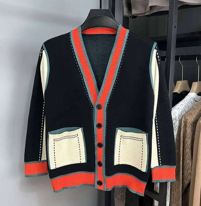 Luxury Brand Men's Knitted Cardigan V-Neck Splicing Color Collision Sweater Coat Autumn Winter Japan Fashion Exquisite Menswear