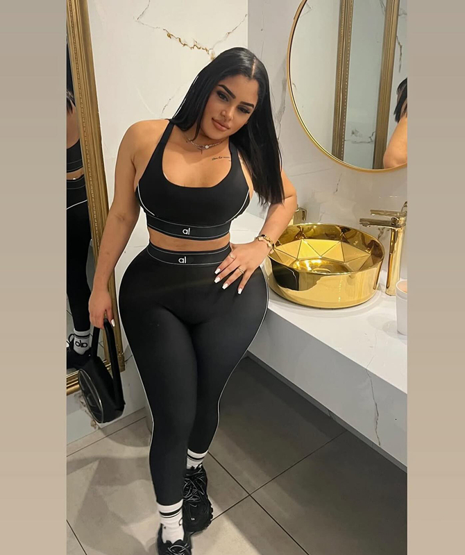 Designer Women's Tracksuits Summer Yoga Set New Sports Two Piece Pants Vest High Waist Hip Lift Abdomen Compression Fitness Set