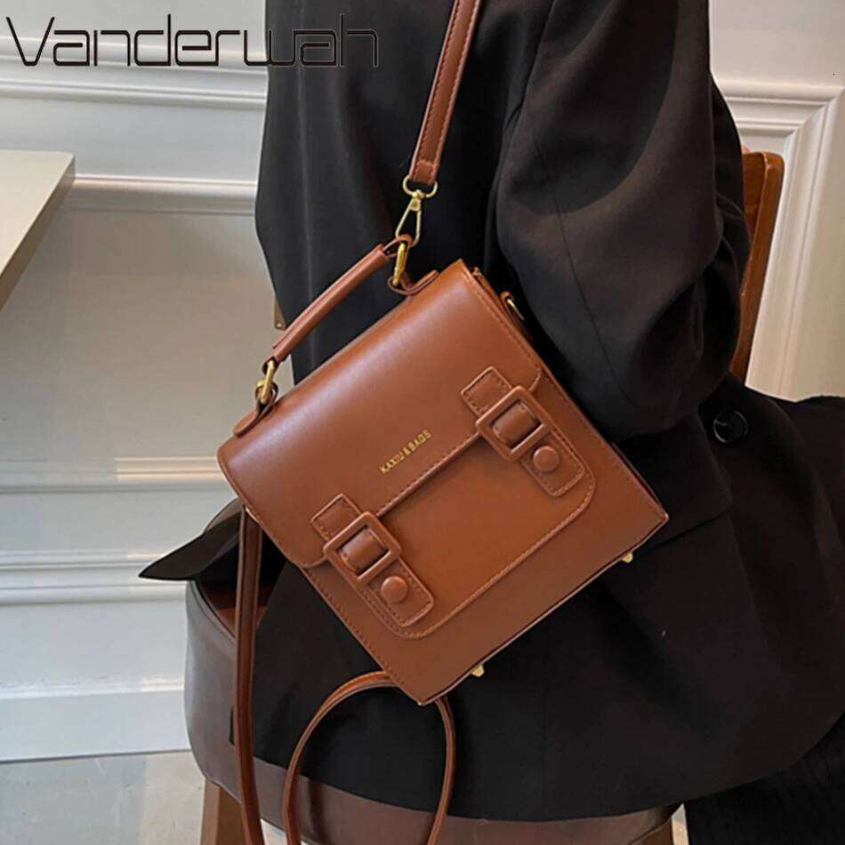 Women Leather Backpack Shoulder Bag Small Bagpack Female Girls Fashion Daypacks Teenager School Bags Mochilas Feminina Z260204