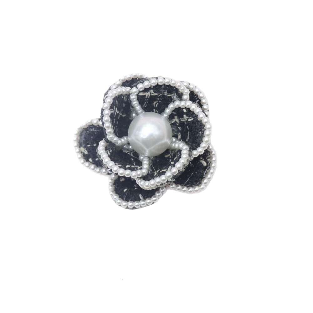 Boutonniere Flowers Pearl Camellia High-end Scarf Pin Buckle Rose Light Luxury Brooch Flower Accessories