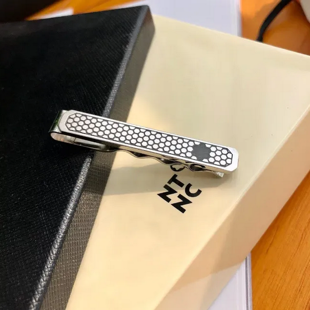 Best Men's Gift Charm Man shirt Tie Accessories Tie Clasps Tacks set Montblancs GGs Brand elegant Gentleman cufflink MB Designer Tie Clips with gift box