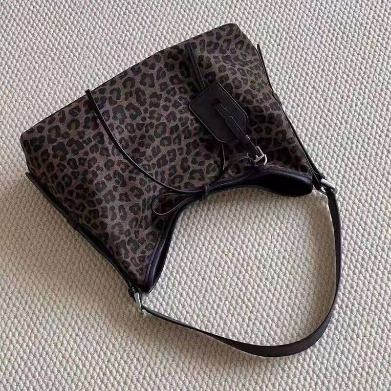 Korean Leopard Print Bow Luxury Niche Design Soft Leather Underarm Casual Retro Shoulder Messenger Bag C260204