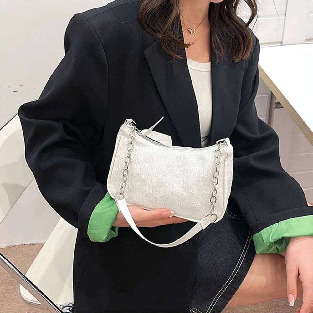 This white elegant gentle chain underarm bag for women is foreign-style, simple and small square bag. It's fashionable a C260204