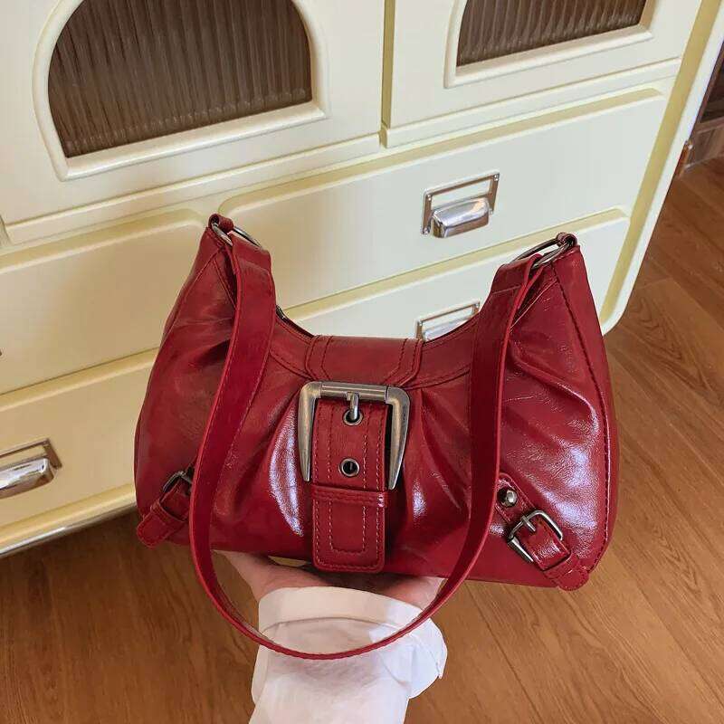 Vintage Commuter Women Shoulder Bags Y2K Cool Hot Girls Pu Leather Hobos Underarm Bag Solid Color Pleated Design Ladies Handbags C260204