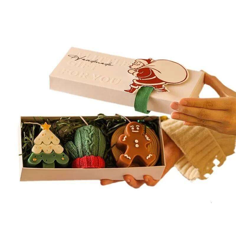 Creative 3-piece Handmade Scented Candle Gift Set. Christmas Tree, White Deer. Ginger Candy Man. Green Gloves. S260204