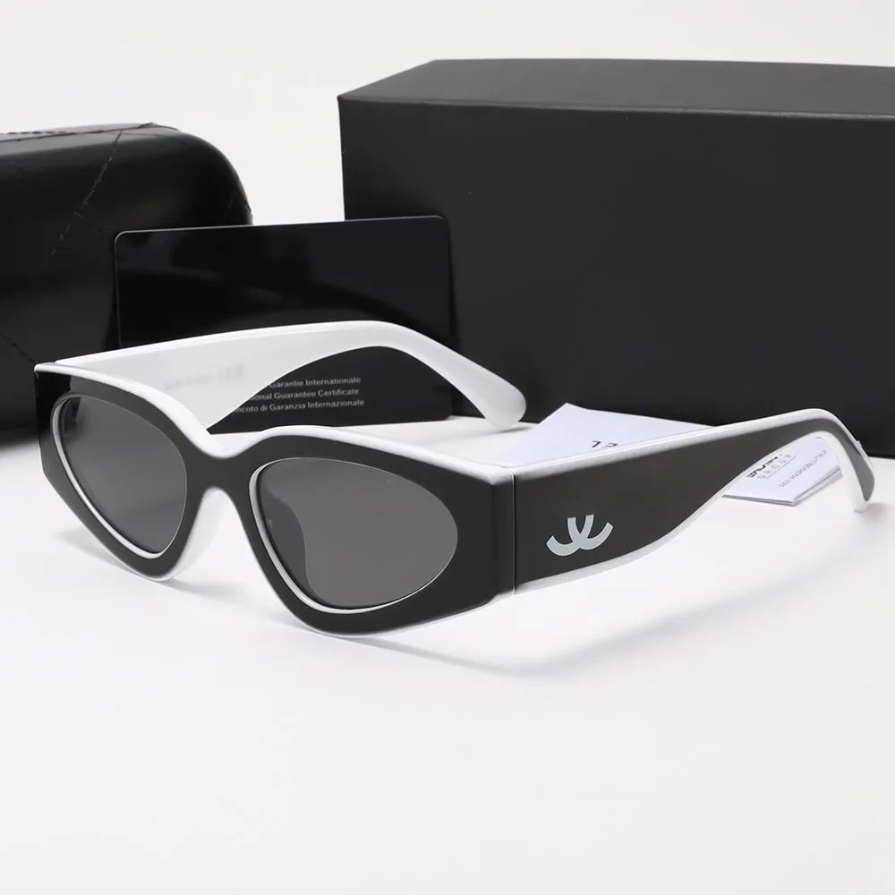 Designer for women oval frame Womens fashion sunglasses Luxury Sunglasses Eyewear Mens eyeglasses Lunette de Soleil Sun Glasses and Box