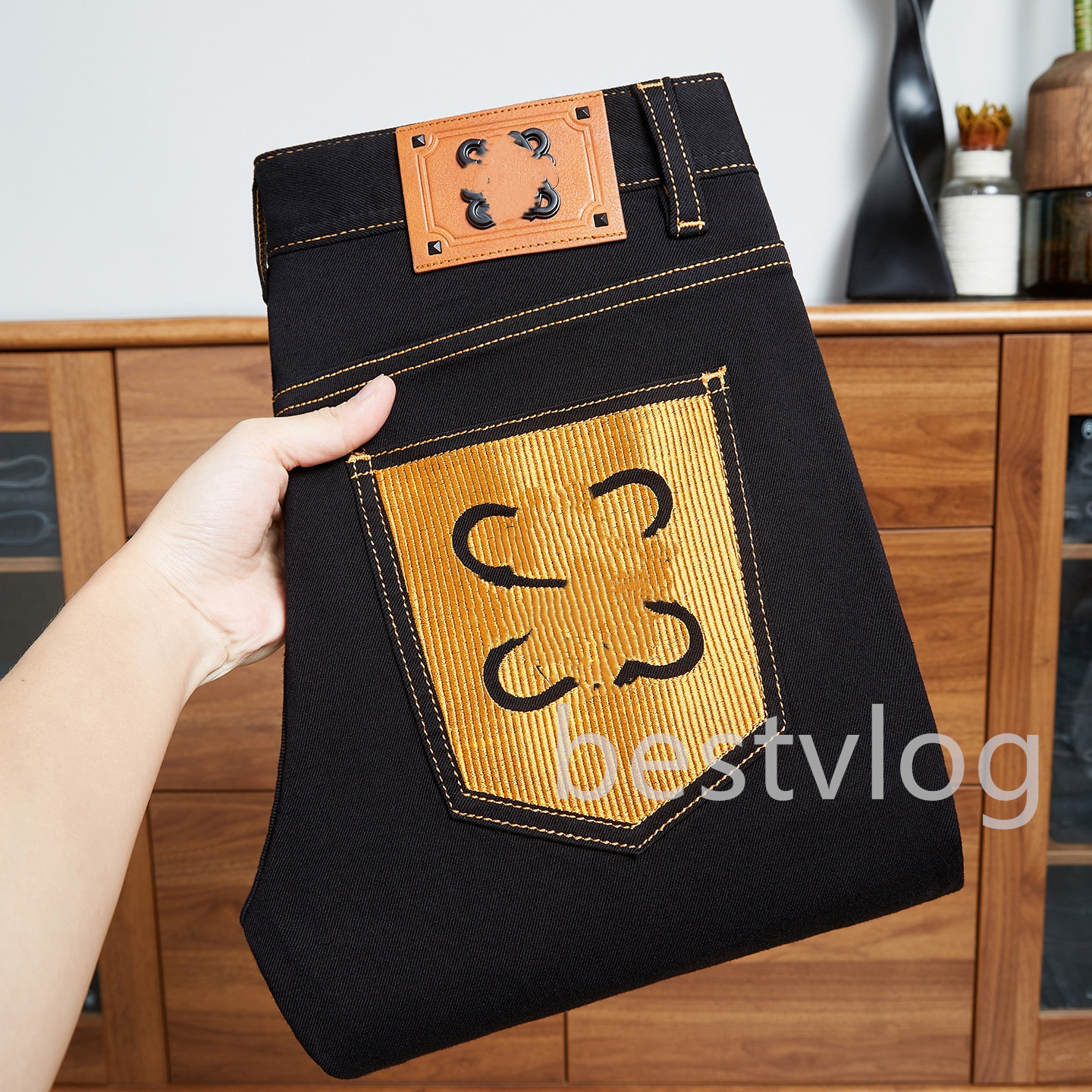 Designer jeans men personalized and comfortable on the street slim fit jeans fashionable casual high-quality classic retro embroidery printed washed pants men