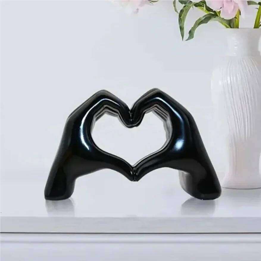 Resin Love Gesture Statues Sculptures Desktop Ornament Sculpture Figurines Nordic Light Luxury Art Crafts Office Home Decoration S260204 ff7