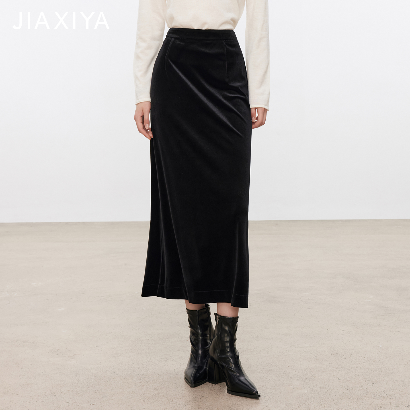 High-Waisted Drape Split Skirt Fashionable Comfortable Velvet Minimalist British Style Skirt