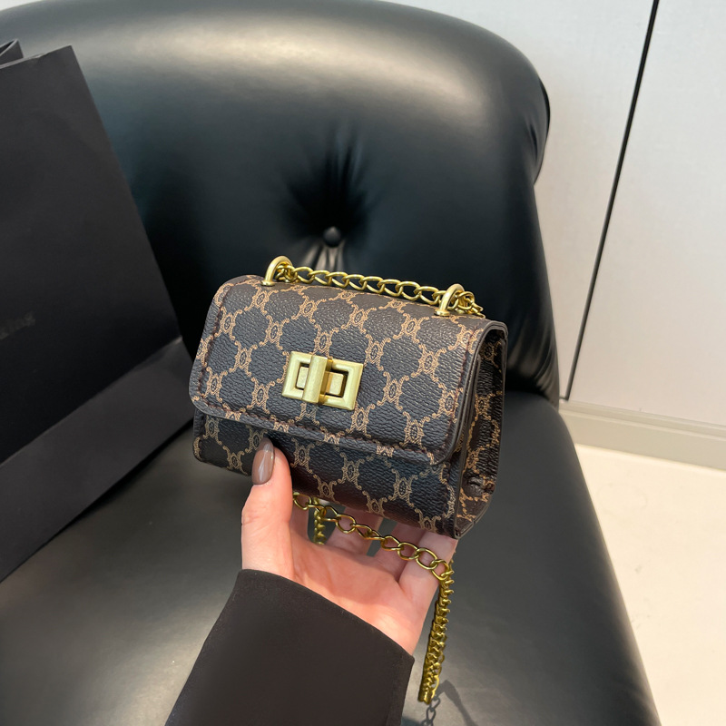 Women's Vintage Floral Print Mini Chain Crossbody Bag, Flap Turn-lock Shoulder Bag with Gold Hardware for Daily Wear 2026 hots