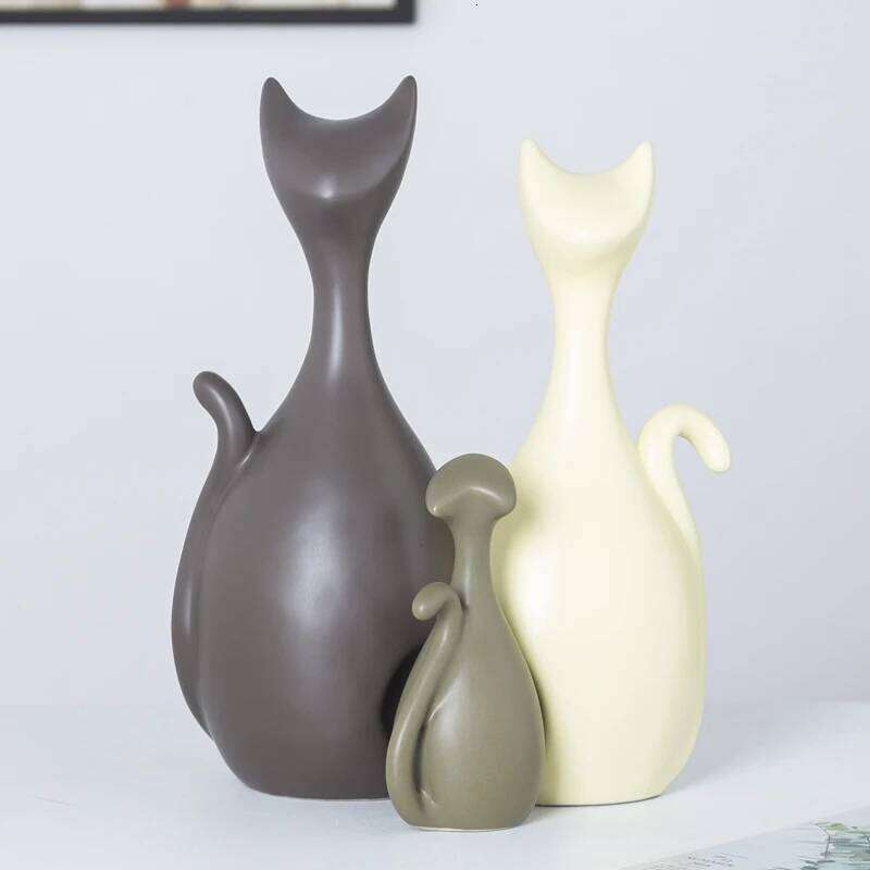 Three Family Creative Abstract Cat Living Room Wine Home Entrance Cabinet Decoration S260204