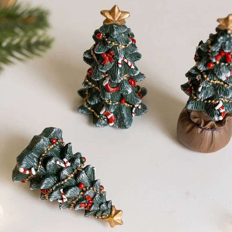 Miniature Desktop Christmas Tree Resin Festive Decor Holiday Gift Set for Xmas Party Home Tabletop Decoration Photo Background S260204