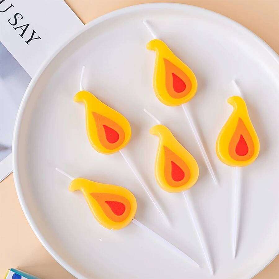 Yellow Cake Retro Cartoon Flame Birthday Candle Internet Celebrity Christmas Decoration S260204