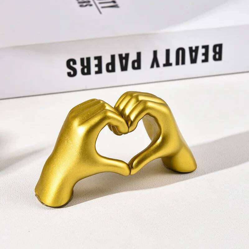 1pc Gesture Decoration Heart Finger Statue Modern Art Sculpture Decor Love Figurines Bedroom Home Desktop Wedding ornaments S260204
