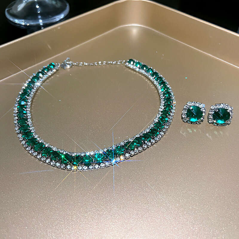 Diamond-encrusted Emerald Square Necklace Two-piece Elegant Earrings Niche Versatile Set for Women Light Luxury Style
