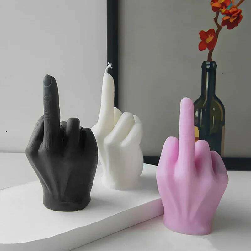 Universal Creative Middle Finger Shaped Gesture Scented Candles Durable Funny Quirky Gifts Home Decoration Ornaments S260204