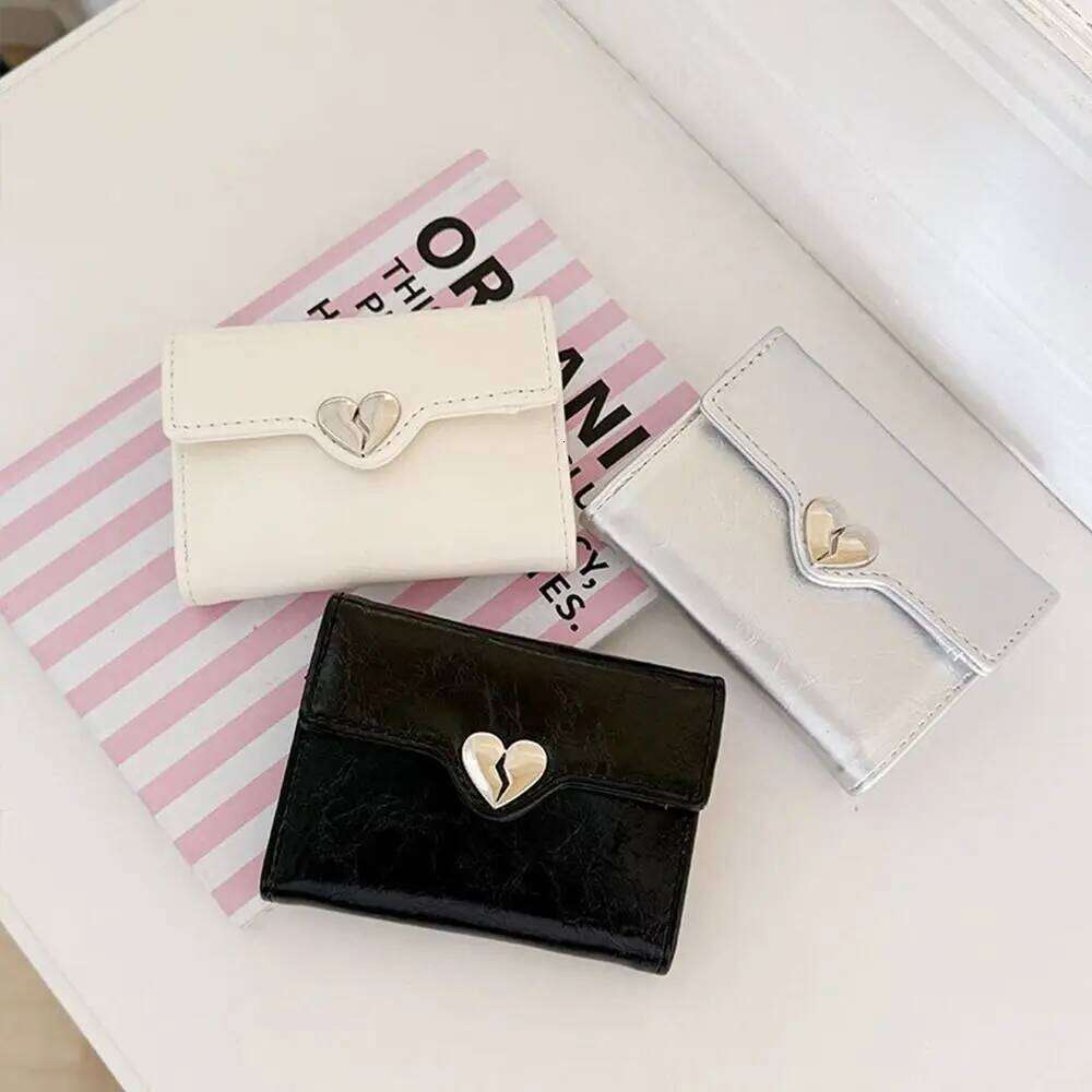 Portable Korean Crack Heart Short High Quality Women's Wallet Fold PU Leather Student Purse Ladies Z260205