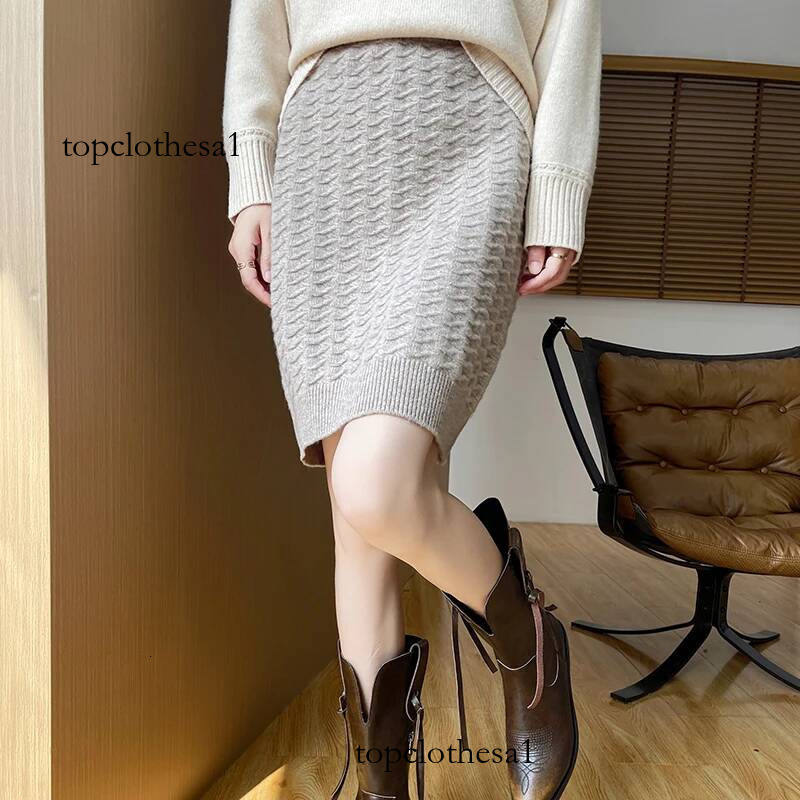 Knitted Half length with Twisted Flowers Women's 100%Pure Wool One Step Temperament Slimming Hip hugging Skirt