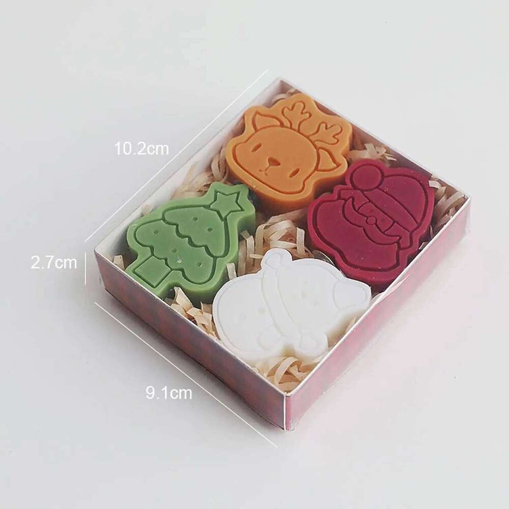 4Pcs Christmas Scented Set Cartoon Santa Claus Elk Trees Snowman Aromatherapy Soy Wax Candles Halloween Home Decor Gift S260204