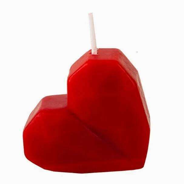 Scented Red Heart Valentine's Day Romantic Gift for Her Anniversary Home Decor Aromatic Love Candle S260204