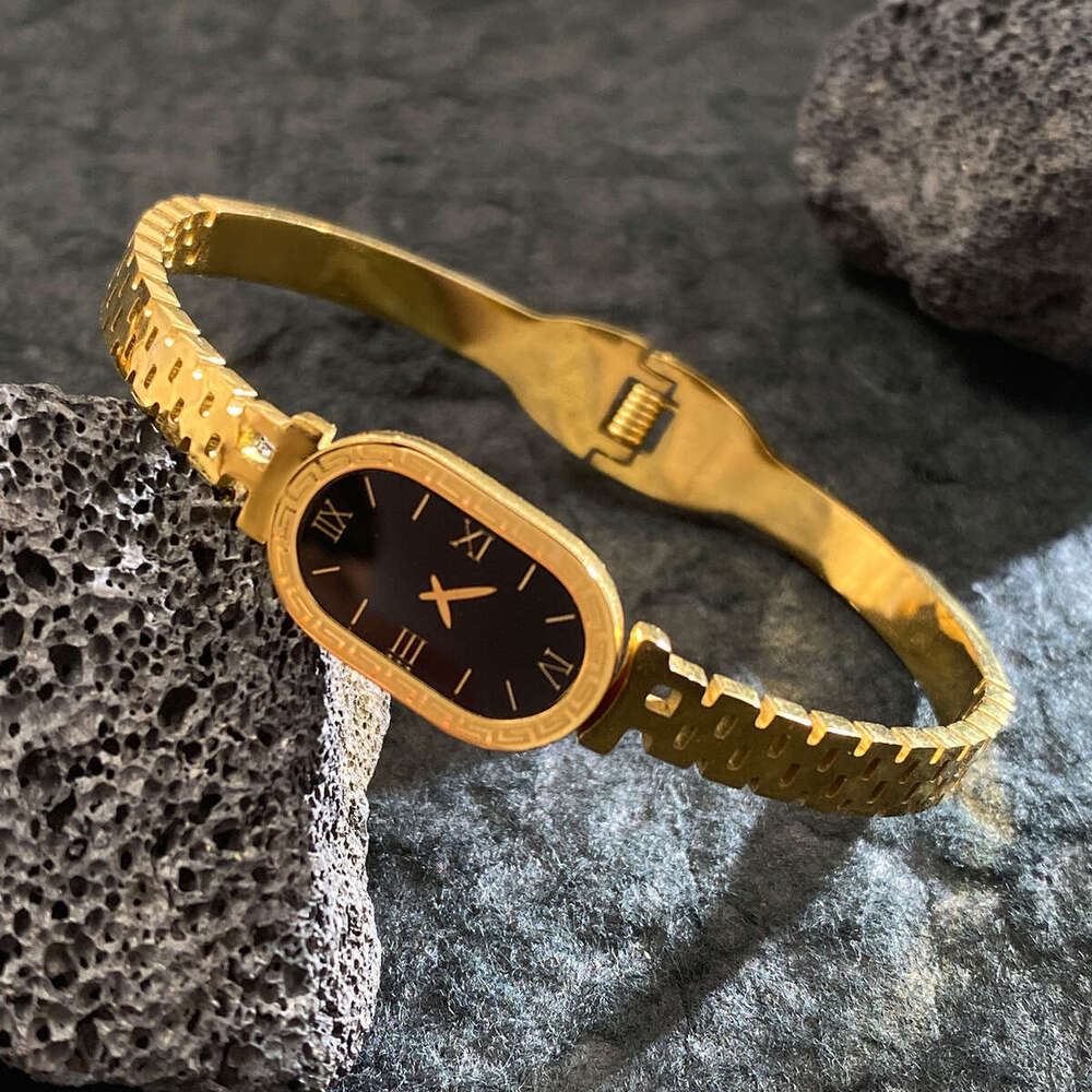Vintage Watch-style Snake-shaped Quartz Oval Dial Band Roman Numerals Hollow Titanium Steel Bracelet