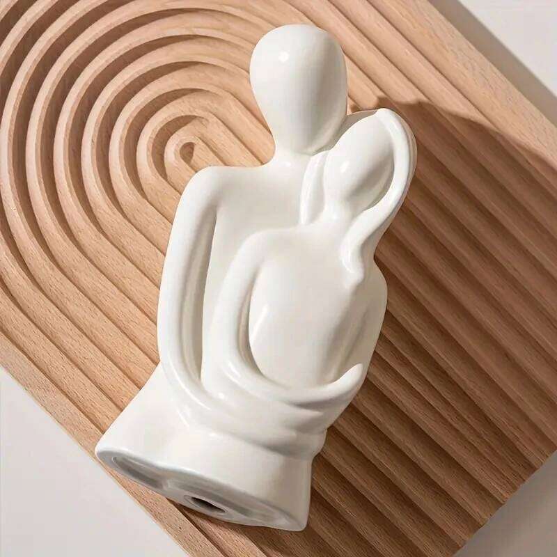 Nordic Minimalist Couple Sculpture Lover Embracing Figure Frosted Ceramic Pure White Gray Statue Wedding Gift S260204
