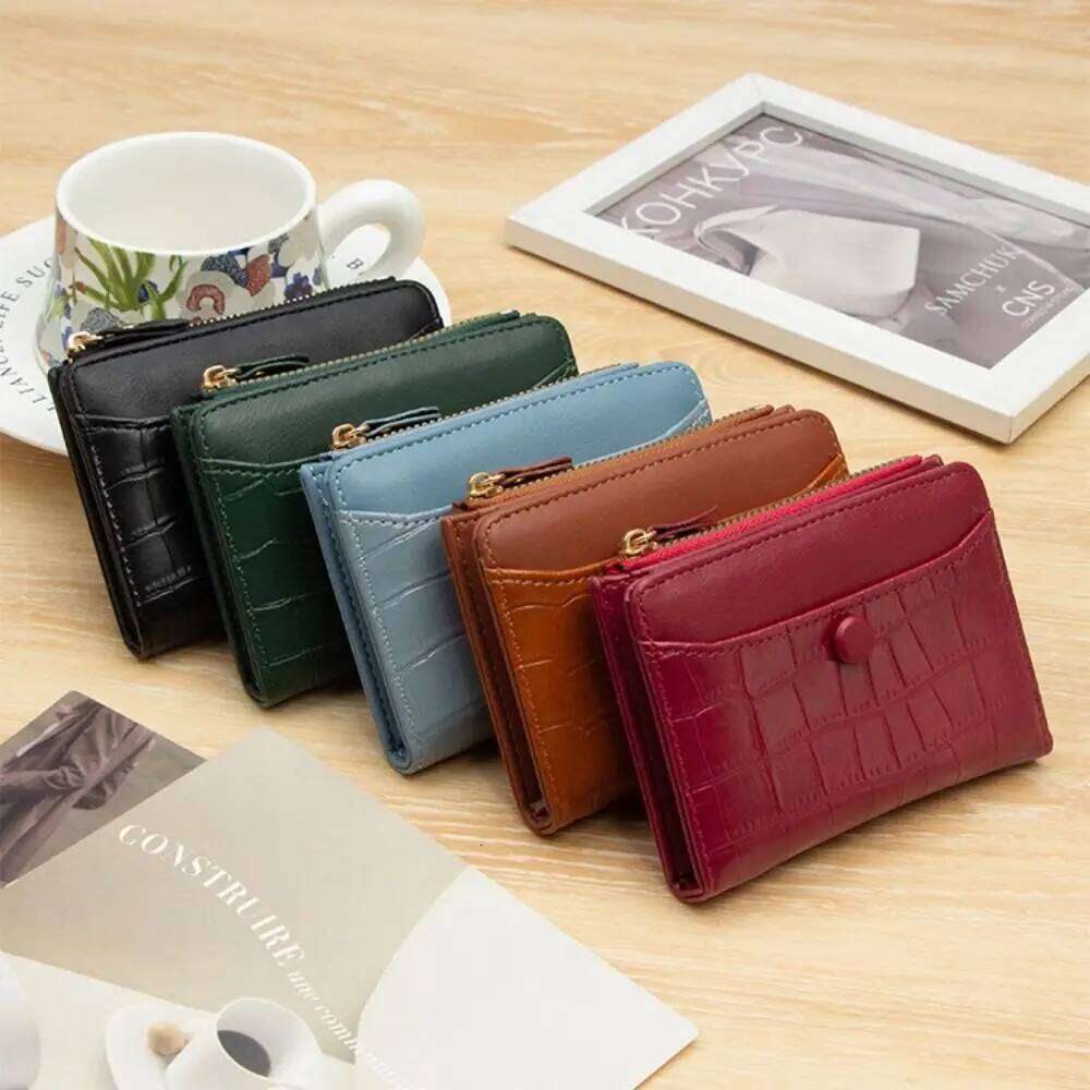 Fashion Multi-card Slots Women's Short Wallet Leather Crocodile Print Coin Purse Waterproof Solid Color Card Storage Bag Z260205