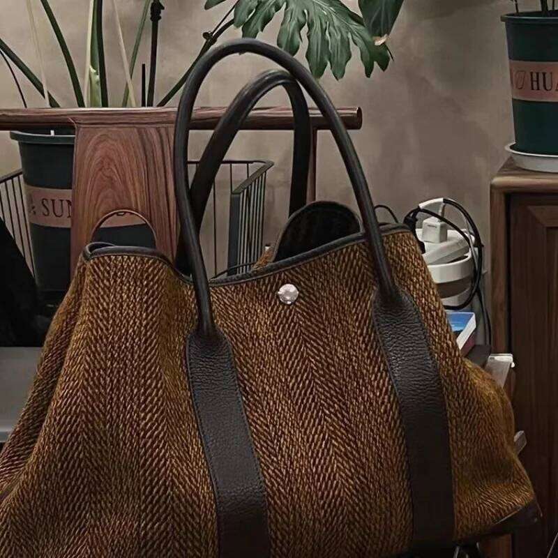 Autumn and Winter New Niche High-Fashion Wool Single-Shoulder Tote Bag Y260204