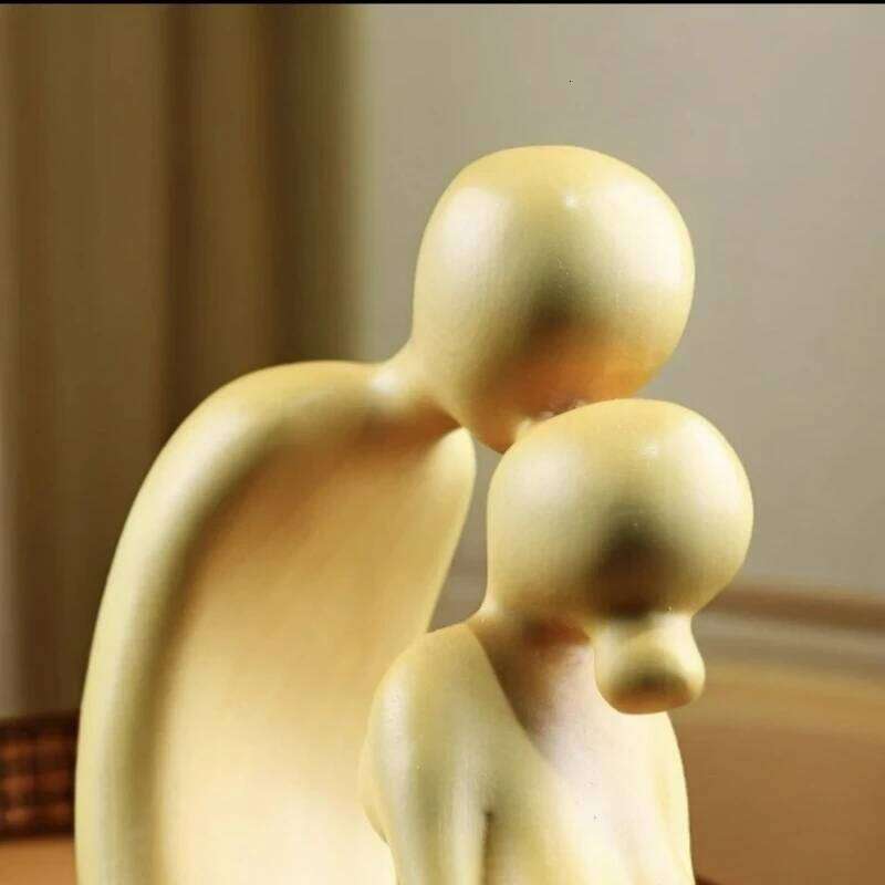 Natural Boxwood Carving Lover Couple Figurines Miniatures Crafts Statue Realistic Human Body Art Home Decoration Ornaments Gifts S260204