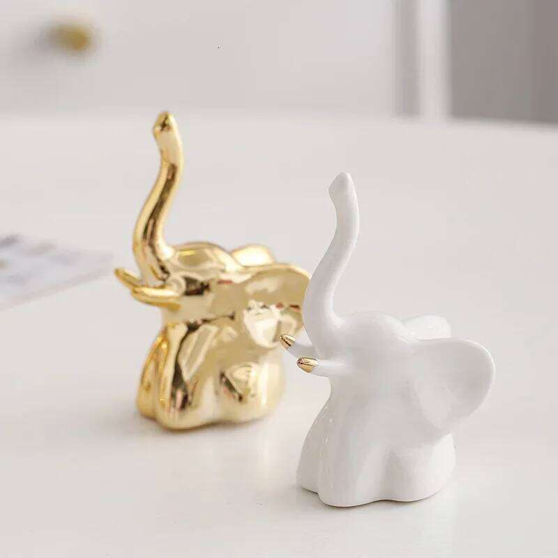 Ceramic Creative Elephant Rabbit Home Bedroom Makeup Desk Ring Necklace Jewelry Rack Animal Showcase Small Ornament S260204