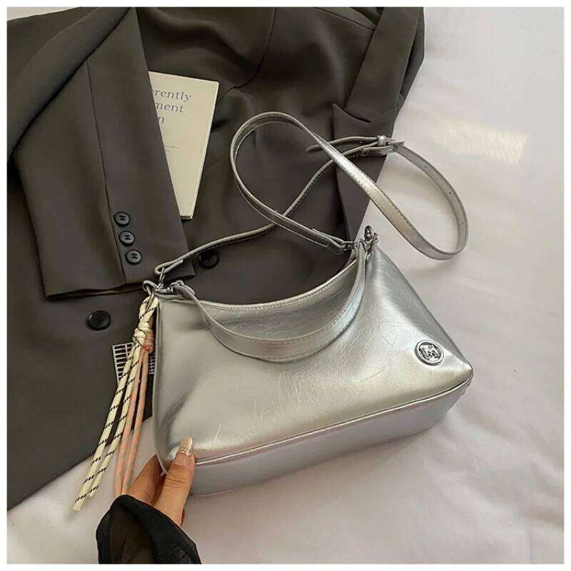 Pure Color Patent Leather Shoulder Women's Summer New Style Underarm Chain Crossbody Bag Soft Square Shape Polyester Lining Y260204