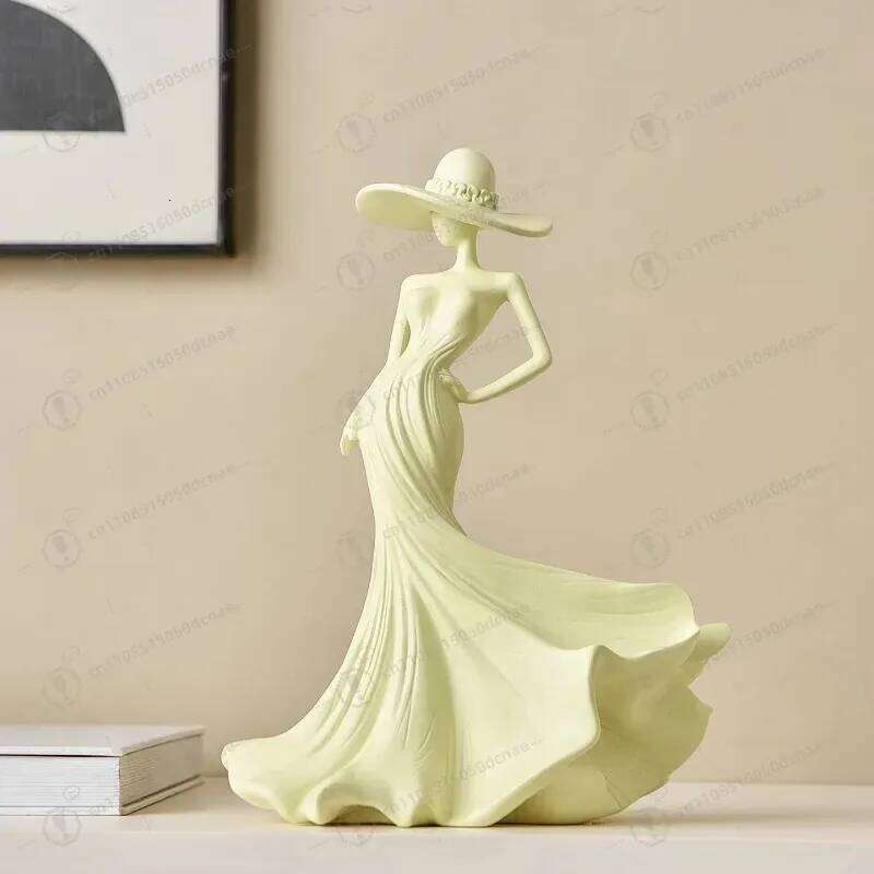 Creative design art, cream style figure art ornaments, high-end living room, study, entrance wine cabinet, home accessories S260204